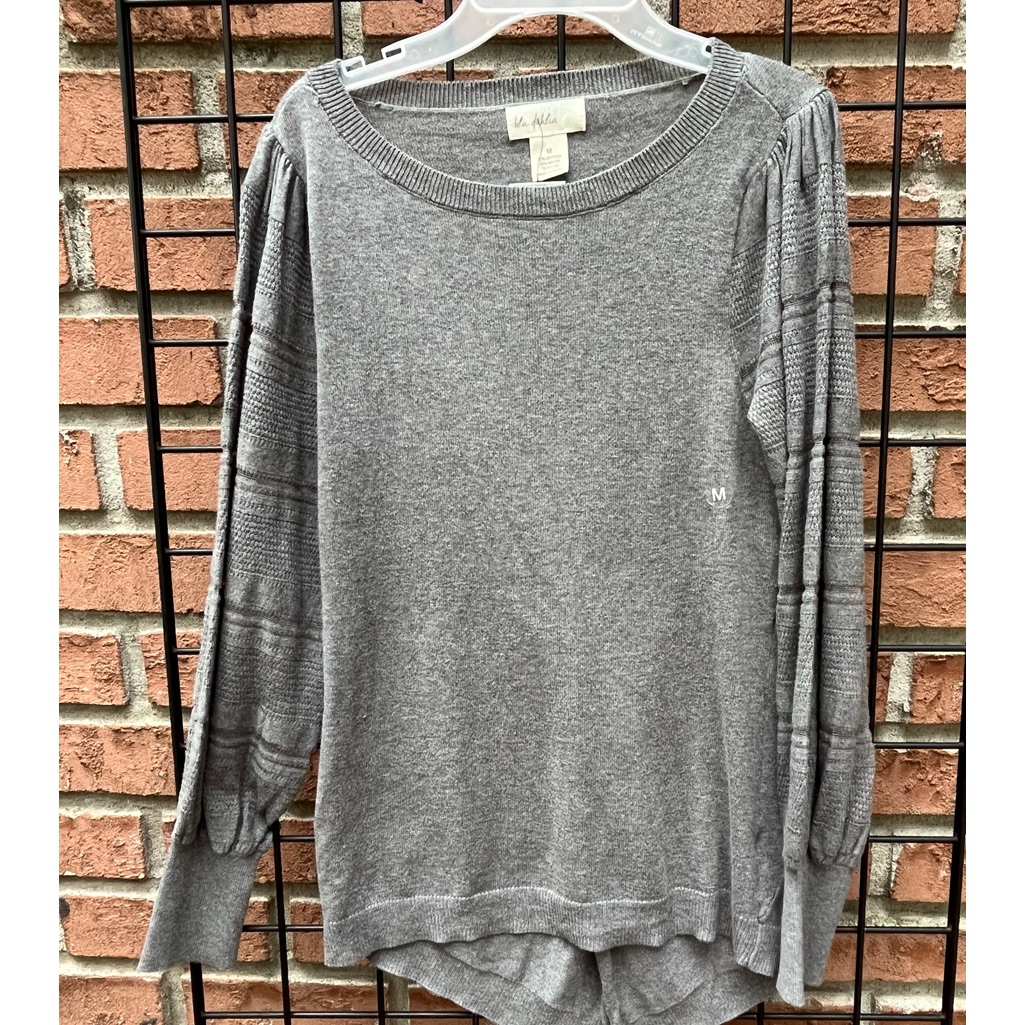 Gray Sweater With Split Back